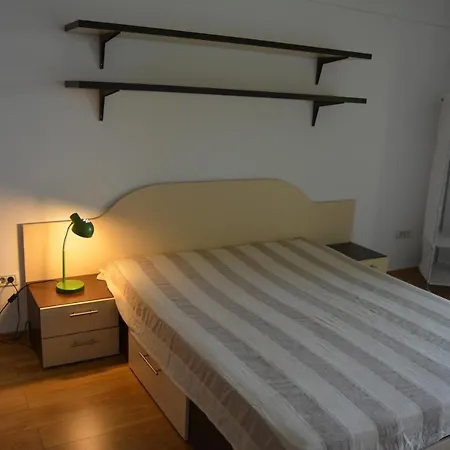 Solaris Lake View Apartment 아파트 *