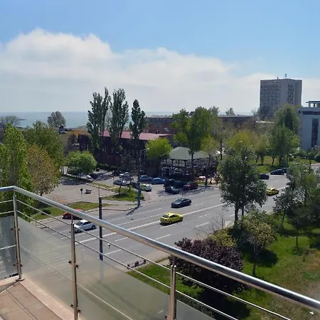 Solaris Lake View Apartment 아파트