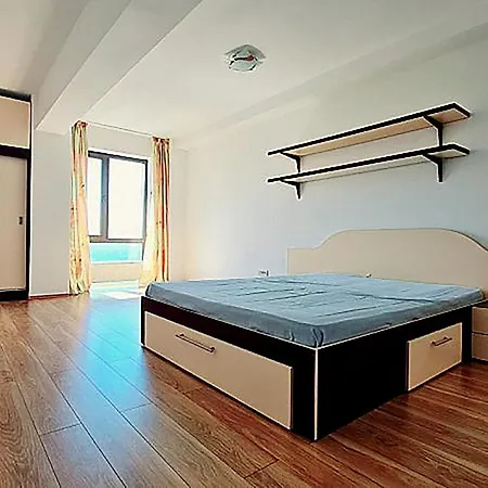 Solaris Lake View Apartment